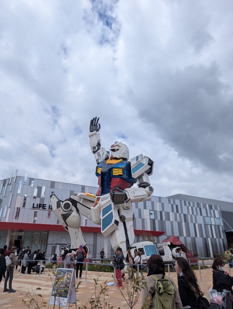GUNDAM NEXT FUTURE PAVILIONの様子