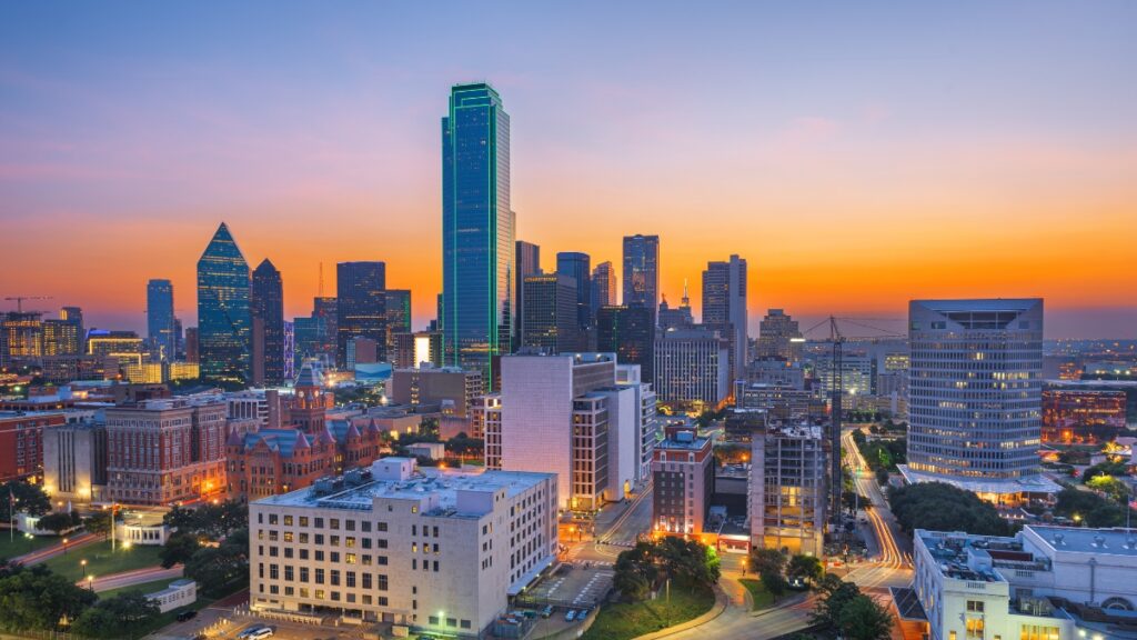 米国テキサス州ダラス市 ダウンタウンのスカイライン