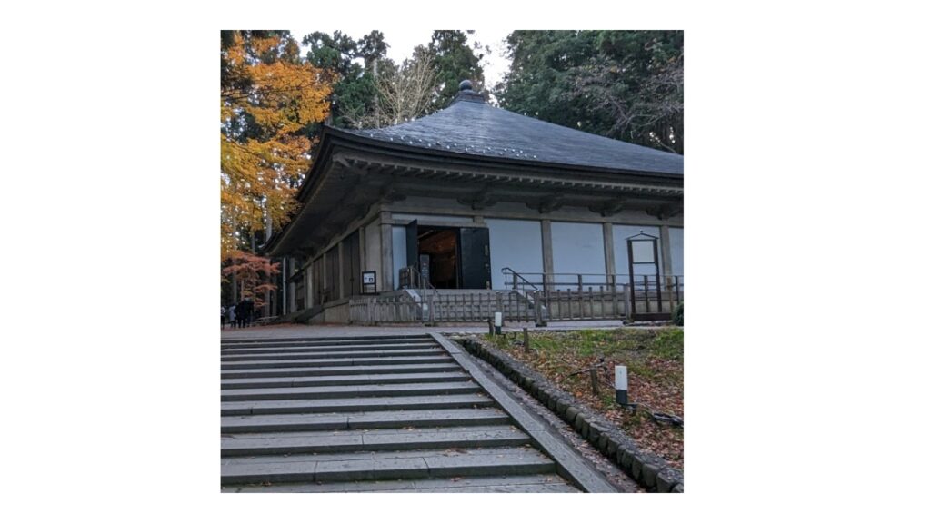 平泉　金色堂外観