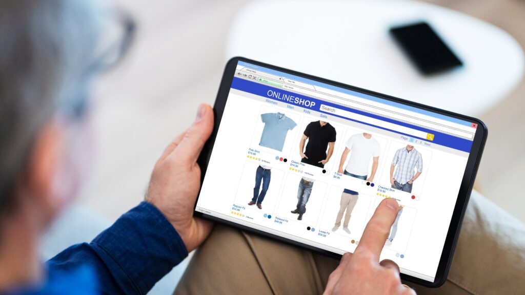 Eコマース インターネットストア 衣類 Eコマース オンライン