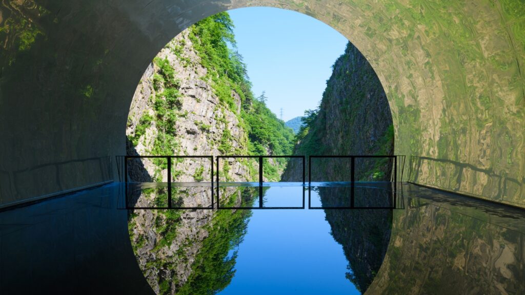 清津峡　十日町