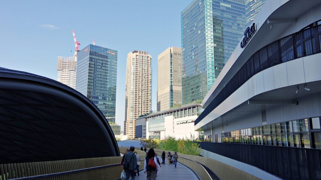 大阪駅前ペデストリアンデッキ