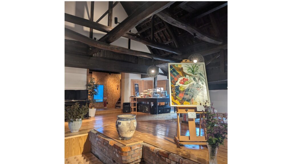 古民家カフェ「つるのこ」内部