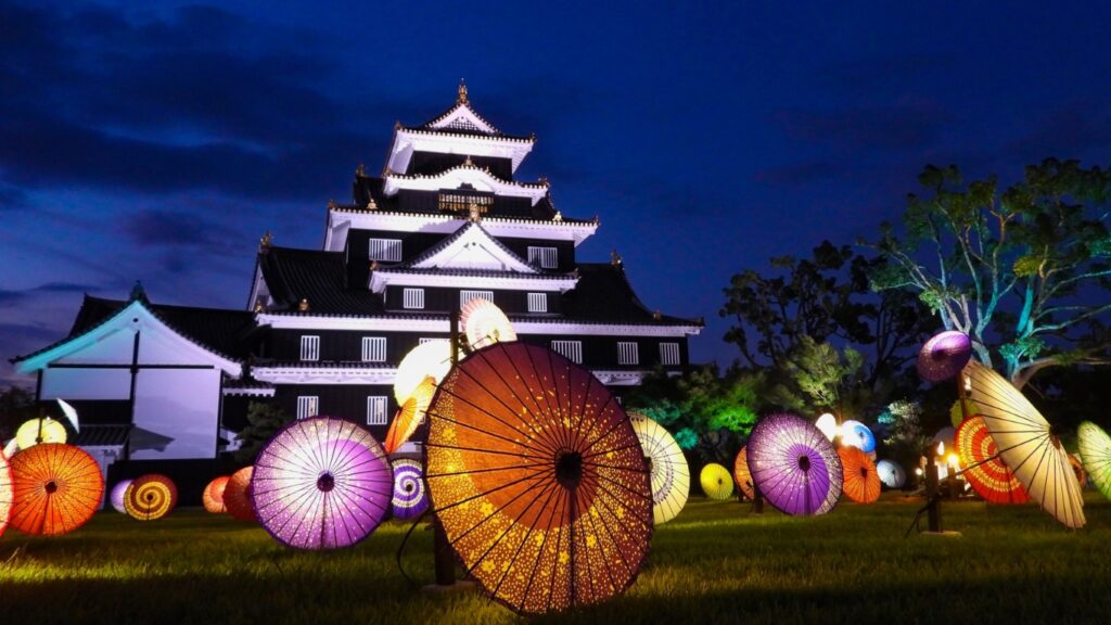 ライトアップされた岡山城