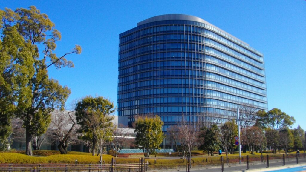 トヨタ自動車本社の外観